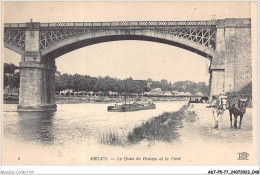 ADTP5-77-0393 - MELUN - Le Quai De Halage Et Le Pont  - Melun
