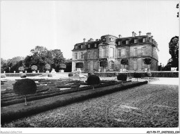 ADTP9-77-0750 - CHAMPS - Le Château - Façade Sur Les Jardins  - Otros & Sin Clasificación