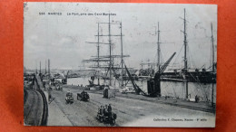 CPA (44) Nantes. Le Port, Pris Des Cents Marches.  (8A.698) - Nantes