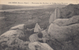 LES MEES (Alpes-de-Haute-Provence): Panorama Des Rochers Et Vallée De La Durance - Otros & Sin Clasificación