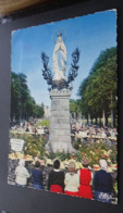 Lourdes - La Vierge Couronnée - Ed. P. Doucet, Lourdes - Lourdes