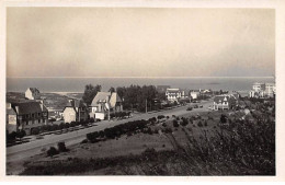 22 - Sables D'Or Les Pins - SAN22700 - Les Hôtels Vers La Mer - CPSM 14X9 Cm - Autres & Non Classés