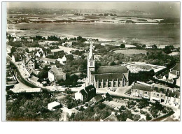 22.KERITY.n°67.L'EGLISE ET VUE VERS LA POINTE.CPSM.EN AVION AU DESSUS DE - Autres & Non Classés