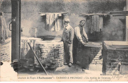23 - AUBUSSON - SAN42157 - Manufacture De Tapis - Tabard & Pruneau - Un Atelier De Teinture - En L'état - Aubusson