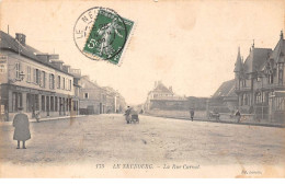 27 - N°75302 - LE NEUBOURG - La Rue Carnot - Le Neubourg