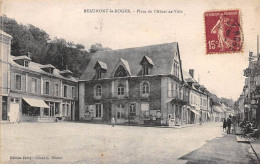 27 - BEAUMONT LE ROGER - SAN66673 - Place De L'Hôtel De Ville - Beaumont-le-Roger