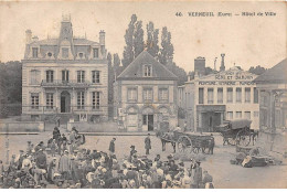 27 - VERNEUIL - SAN54253 - Hôtel De Ville - Marché - En L'état - Verneuil-sur-Avre