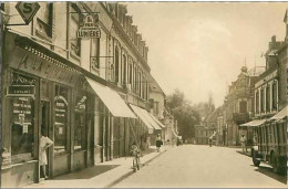 27.VERNEUIL SUR AVRE.RUE THIERS.MAGASIN A LA CIVETTE.CPSM - Verneuil-sur-Avre