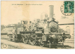 28 .n°32943. Chartres.machine Rentant Au Depot.train - Chartres