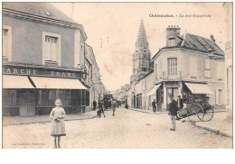 28 . N°49778 . Chateaudun . La Rue Gambetta - Chateaudun