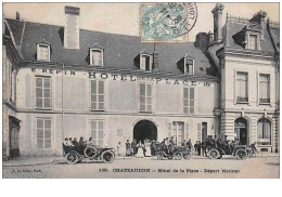 28 . N°49775 . Chateaudun . Hotel De La Place.depart Matinal.voitures - Chateaudun