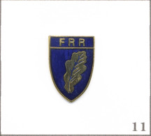 Pin’s Sport - Rugby XV / Blason De L’Équipe De Roumanie Avec Feuille De Chêne. Non Est. EGF. T1017-11 - Rugby