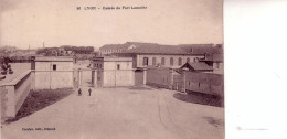 Cpa  Lyon Entrée De Fort Lamothe - Andere & Zonder Classificatie