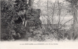 CPA 91 LA FONTAINE AUX COSSONS  La Grotte - Andere & Zonder Classificatie