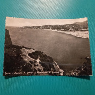 Cartolina Gaeta - Spiaggia Di Serapo E Promontorio. Viaggiata 1954 - Latina