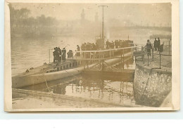 Carte-Photo - Le Montgolfier Sous-marin Français Stationné Au Pont De La Concorde à Paris - Sottomarini