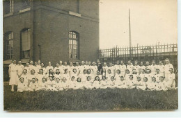 Carte-Photo - Groupe De Jeunes Filles - V Peltier Photo 46 Rue Goutte D'Or - PARIS - Andere & Zonder Classificatie