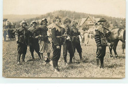 Carte-Photo - Fête En Allemagne ??? - Hommes Déguisés - A Identifier