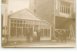 Carte-Photo - Devanture D'une Parfumerie - Au Muguet - Geschäfte