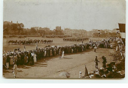 Carte-Photo - Défilé Militaire Afrique Du Nord - Other & Unclassified