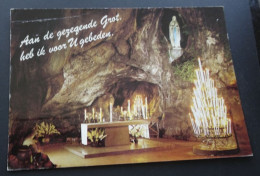 Lourdes - Les Malades Assistant Au Chemin De Croix - Ed. A. Doucet, Lourdes - Lourdes