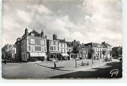 MONTEREAU - La Place Au Blé - Montereau