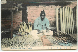 Corée Du Sud - View Of A Carpenter At KORIA - Charpentier - Travail Du Bois - Korea (Zuid)