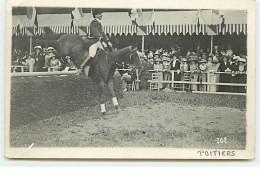 Carte-Photo - POITIERS - Cavalier Sautant Un Obstacle N°102 - J-B Raymond, Photo - Poitiers