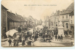 LES ABRETS - Place De La République - Les Abrets