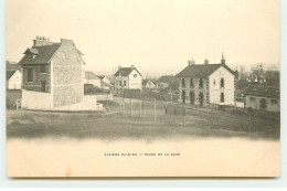 JUZIERS - Place De La Gare - Autres & Non Classés