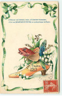 Carte Gaufrée - 1er Avril - L'Amour Est éternel .... Sous La Fleur - Poissons, Et Brins De Muguet Dans Une Chaussure - 1er Avril - Poisson D'avril