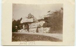 GIBRALTAR - RPPC - Une Femme Et Des Enfants, Près De Rochers - Gibilterra