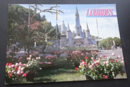 Lourdes - La Basilique Et La Vierge Couronnée - Sanctuaire De Lourdes - Edition A. Doucet, Lourdes - Lourdes