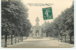 PARIS - Hôpital Boucicaut - Cour D'Honneur - Buste De Madame Boucicaut, Fondatrice - Salute, Ospedali