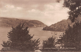 R298729 Looking Down The River. Dartmouth. No. 44. Lilywhite. 1932 - World