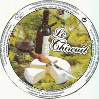 G F 1637   /  ETIQUETTE DE FROMAGE -   LE THIREUIL    LA CHAPELLE THIREUIL - Fromage