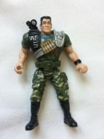 2 Figurines CHAP MEI - 1 Soldat Force Action Et 1 Police Policier - Militaires