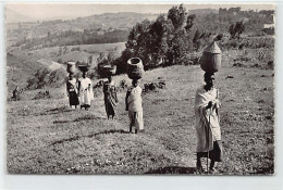 Rwanda Burundi - Porteurs Dans La Montagne - Ed. Hoa-Qui 2355 - Ruanda-Burundi