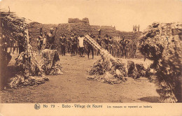 Burkina-Faso - BOBO - Village De Kouli - Les Masques Se Reposent Un Instant - Ed. Volta 79 - Burkina Faso