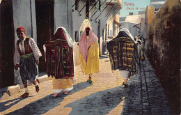 TUNIS - Dans La Rue - Femmes Arabes - Ed. Lehnert & Landrock 537 - Tunisie