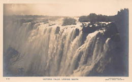 Zimbabwe - Victoria Falls, Looking South - REAL PHOTO - Publ. Smart & Copley V19 - Zimbabwe