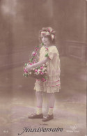 Fantaisie --  Portrait De Fillette -- Anniversaire   ( Jolie Robe  Et Fleurs  ) - Grupo De Niños Y Familias