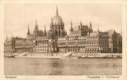 Postcard Hungary Budapest Parliament - Ungarn