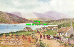 R614899 An Irish Fishing Village. Beautiful Beautiful Ireland. Eva Brennan. A593 - World