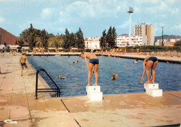 Bagnols Sur Cèze Piscine - Bagnols-sur-Cèze