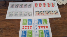 REF A4428 MONACO  NEUF**   BLOC - Collections, Lots & Series