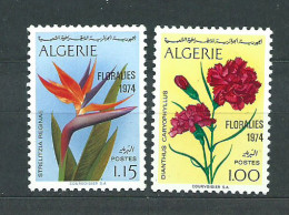 Argelia - Correo Yvert 590/1 ** Mnh  Fllores - Algeria (1962-...)