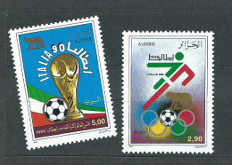 Argelia - Correo Yvert 977/8 ** Mnh  Deportes Fútbol - Argelia (1962-...)