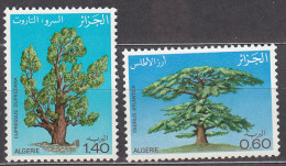 Argelia - Correo Yvert 732/3 ** Mnh  Flora árboles - Algérie (1962-...)