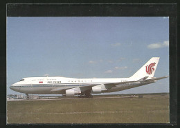 AK Flugzeug, Linienflugzeug Der Fluglinie Air China, Boeing 747-400 Auf Dem Rollfeld  - 1946-....: Era Moderna